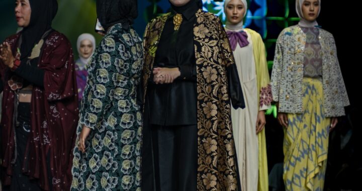 Calyara “The Power of Grace” Koleksi Nina Nugroho Tebarkan Semangat Keberdayaan Perempuan di Closing Ceremony JMFW 2026